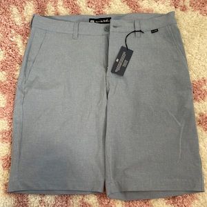 Travis Mathew golf shorts size 32 new w tags